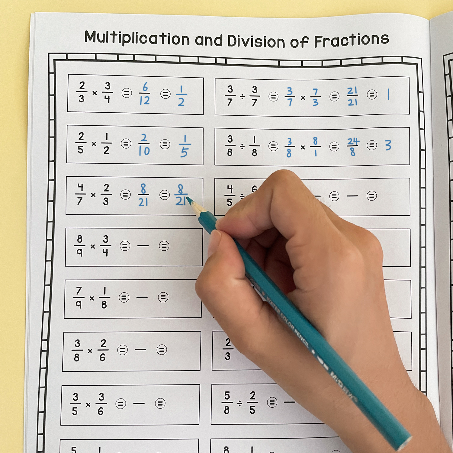 32 Pages A4 Fraction Multiplic – обзор и цена Kids Educational Workbooks